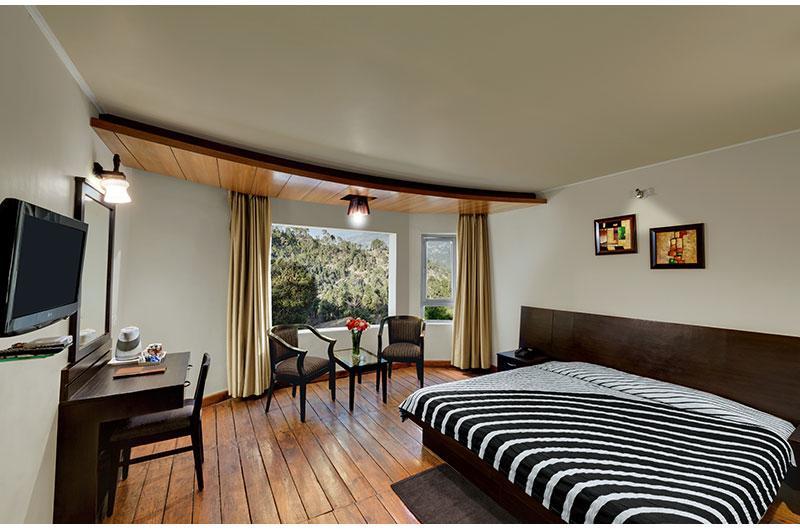Hotel Suman Paradise Нейнитал Екстериор снимка